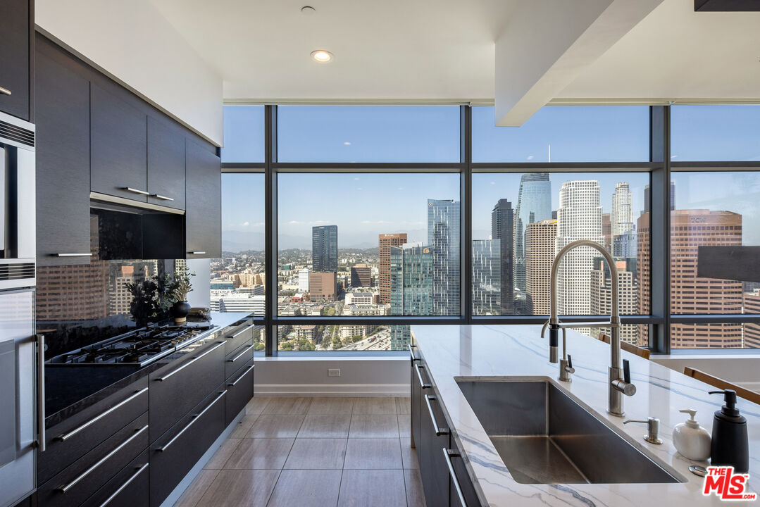 900 W Olympic Blvd Unit: 38K