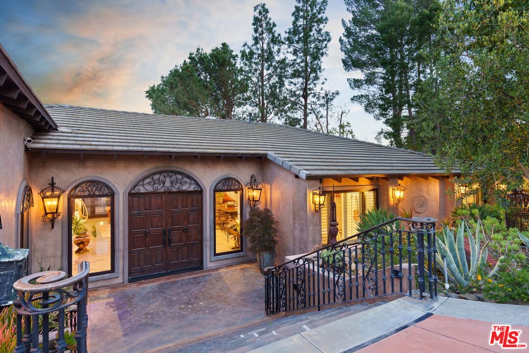 7634 E Diane Dr