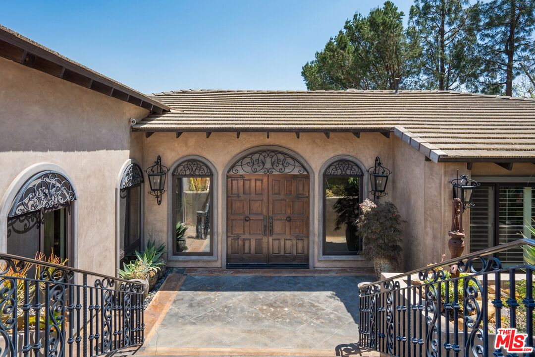 7634 E Diane Dr