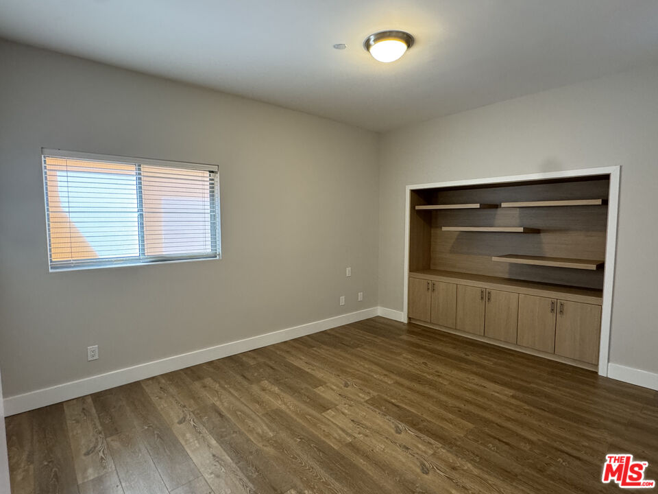 2216 Main St Unit: 204