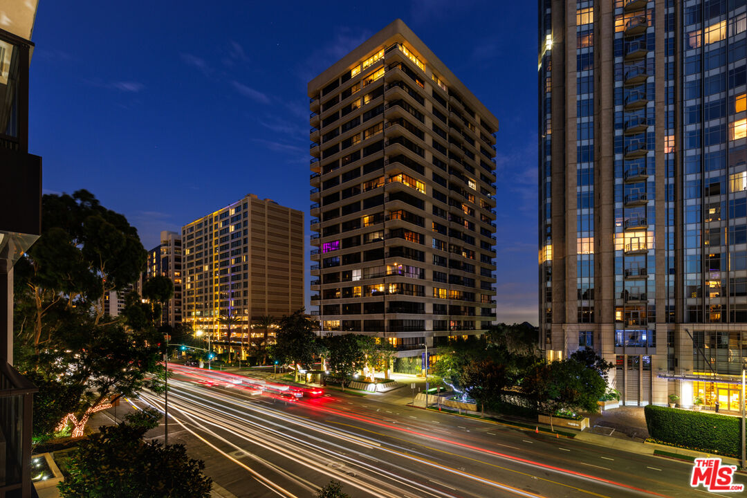 10777 Wilshire Blvd Unit: 402