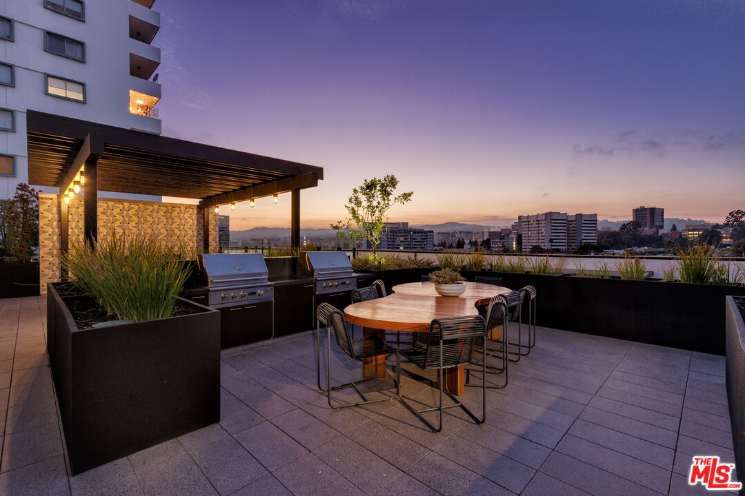 10777 Wilshire Blvd Unit: 402