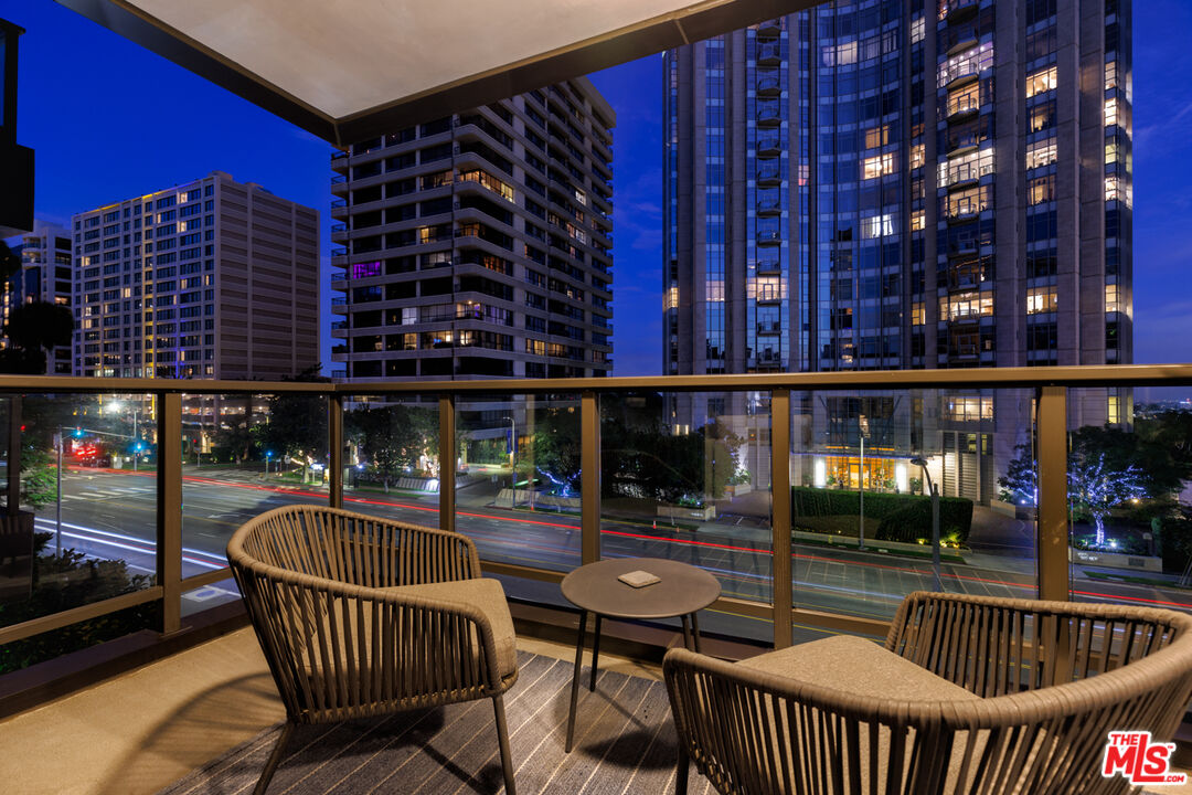 10777 Wilshire Blvd Unit: 402