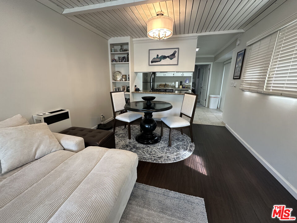 440 Howland Canal Unit: 1