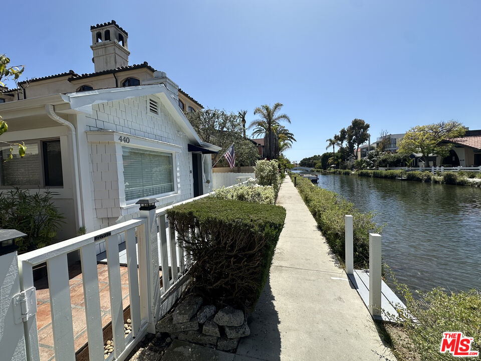 440 Howland Canal Unit: 1