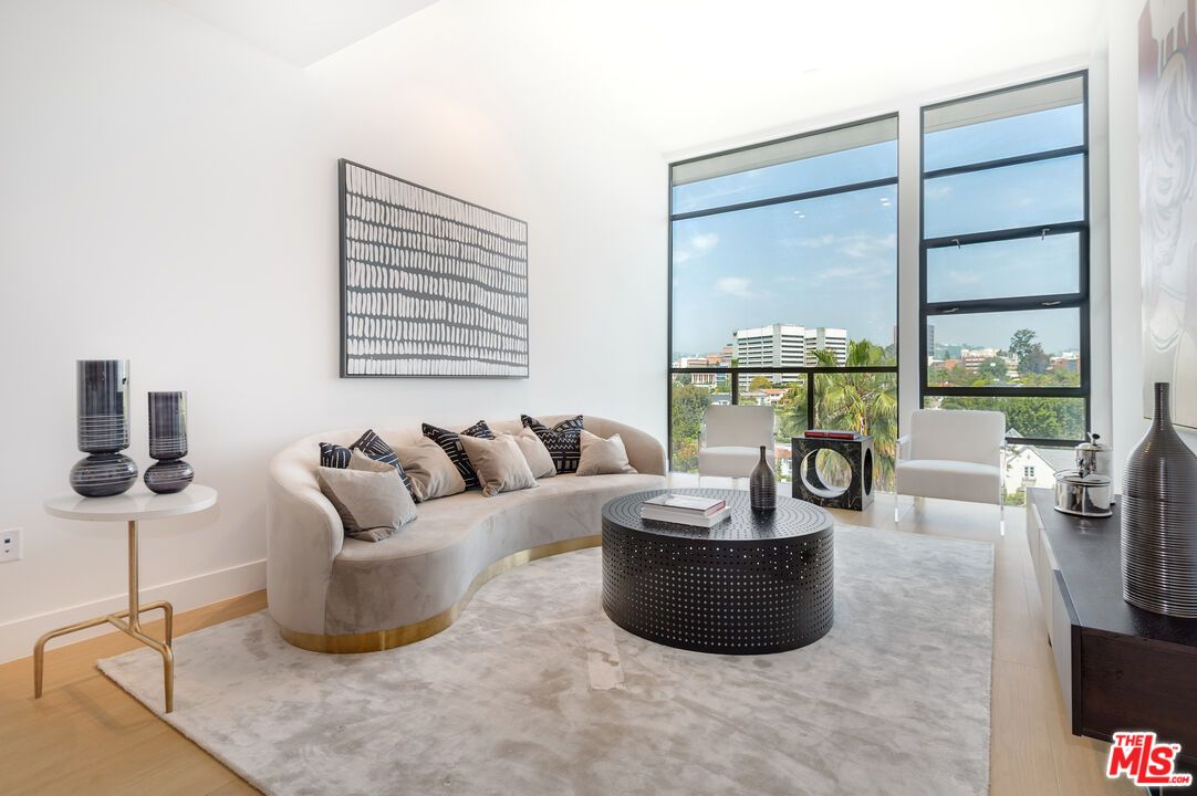 10777 Wilshire Blvd Unit: 703