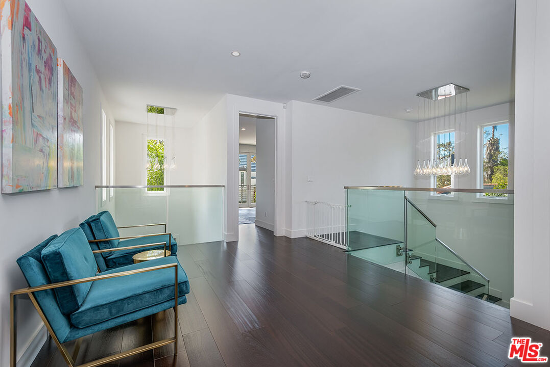6235 Drexel Ave