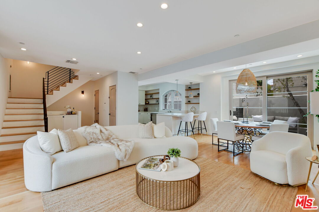 1253 17th St Unit: 103