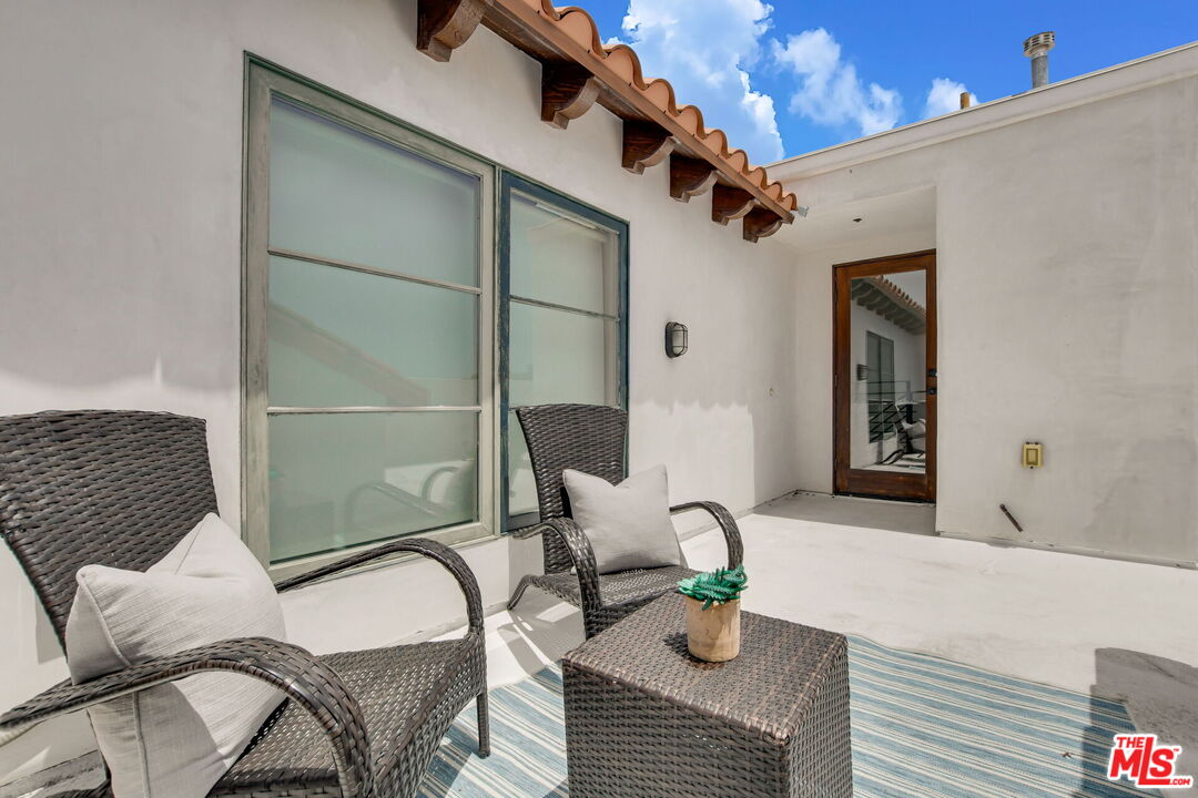 1253 17th St Unit: 103