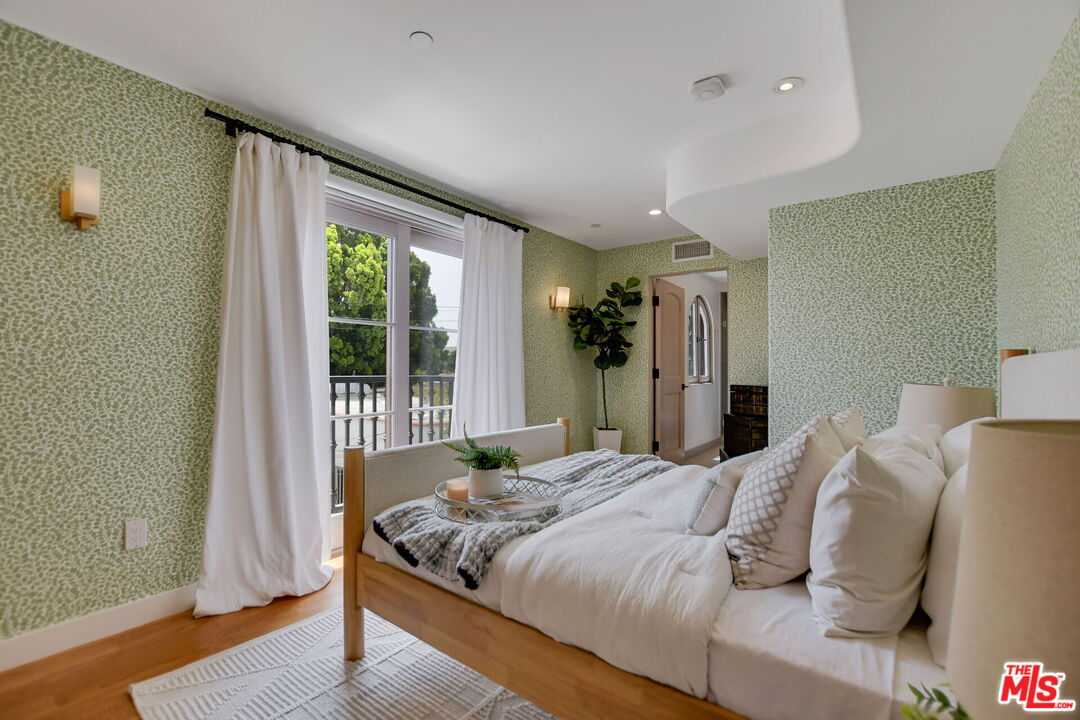 1253 17th St Unit: 103