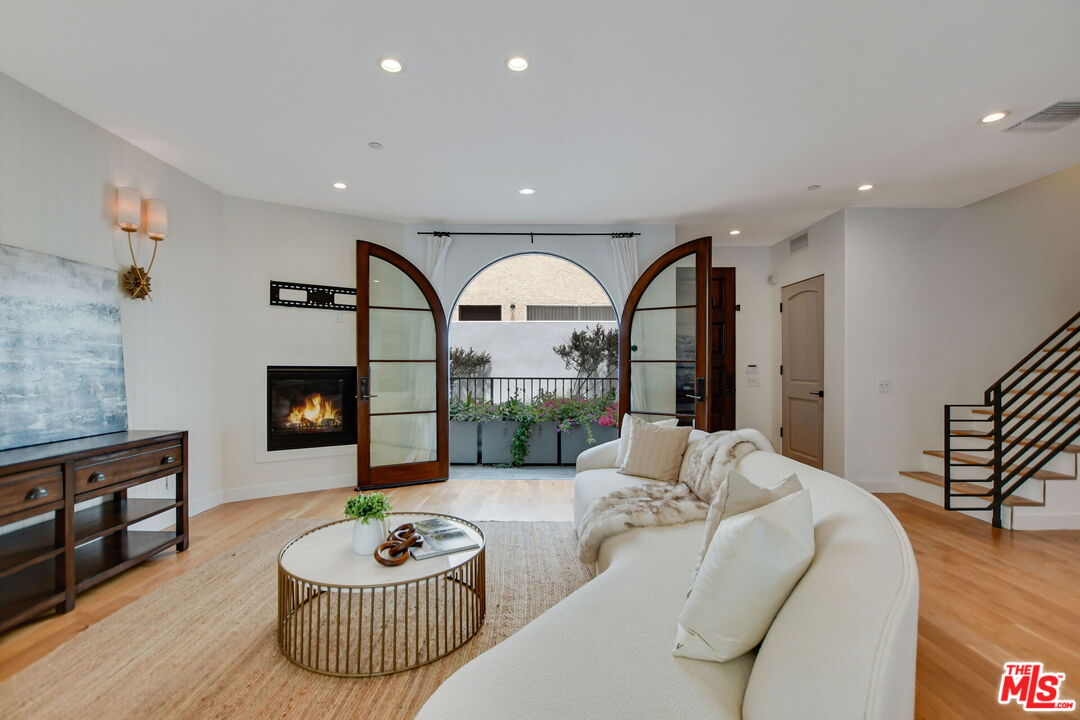 1253 17th St Unit: 103