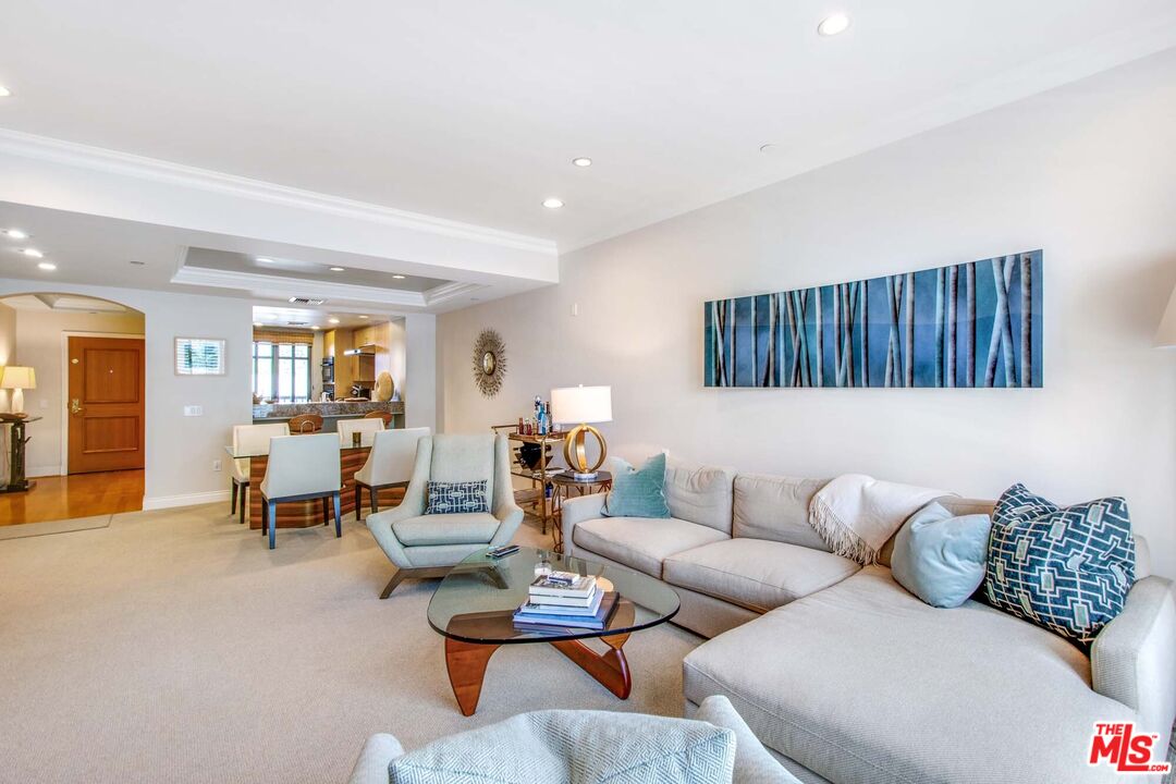 11847 Gorham Ave Unit: 202