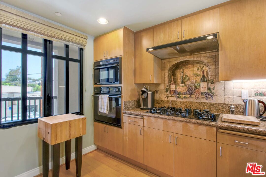 11847 Gorham Ave Unit: 202