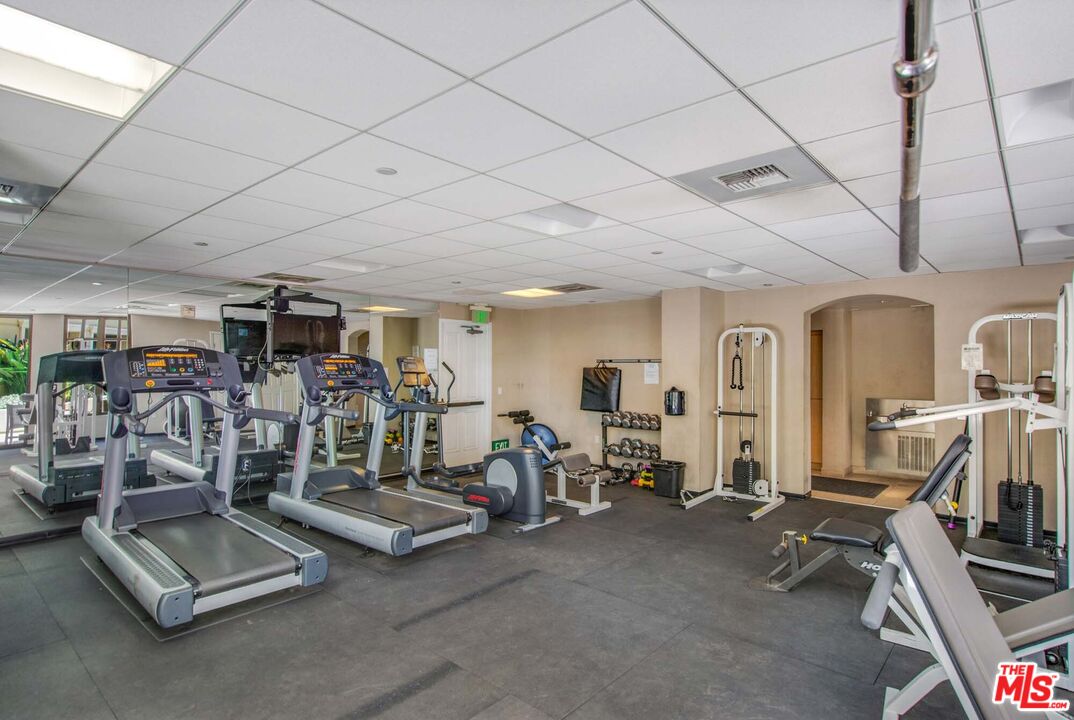 11847 Gorham Ave Unit: 202