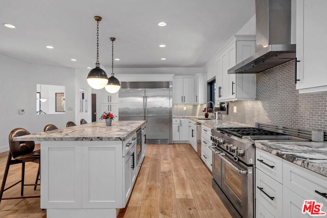 4811 Roma Ct