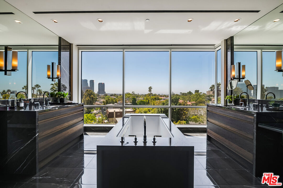 1200 Club View Dr Unit: 6S