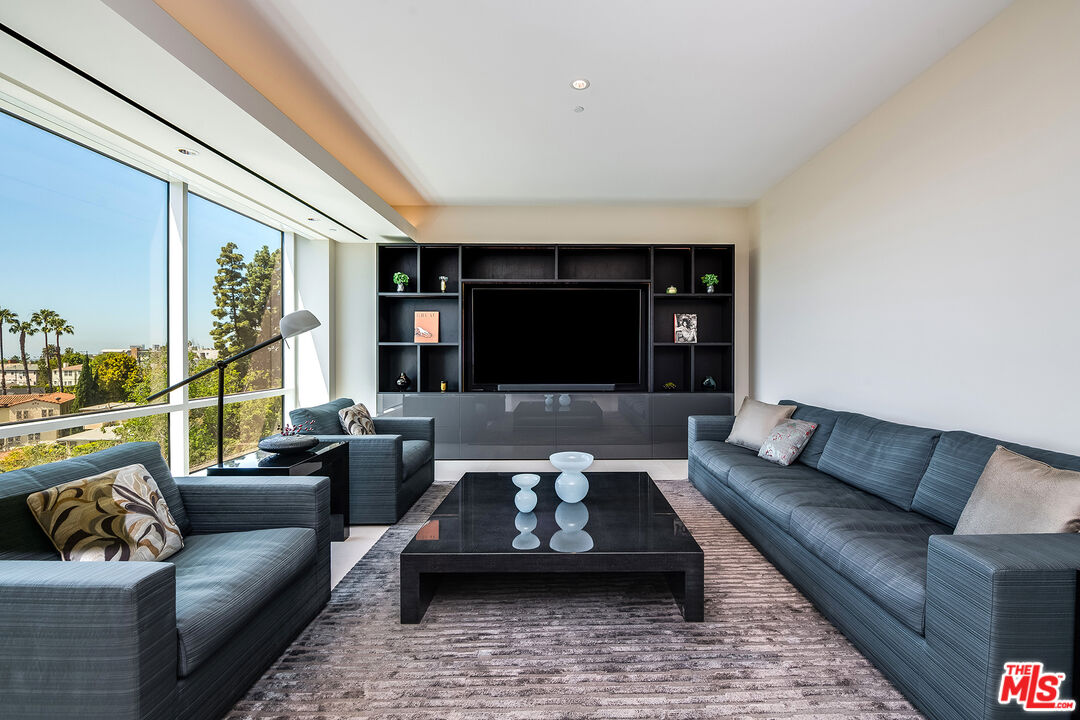 1200 Club View Dr Unit: 6S