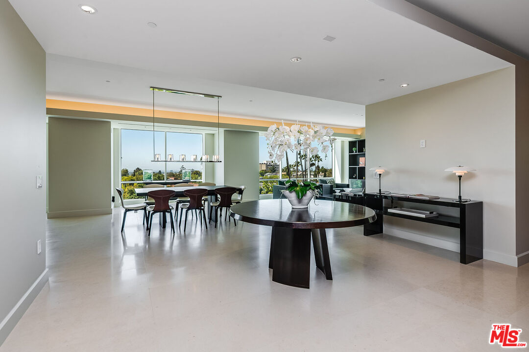 1200 Club View Dr Unit: 6S