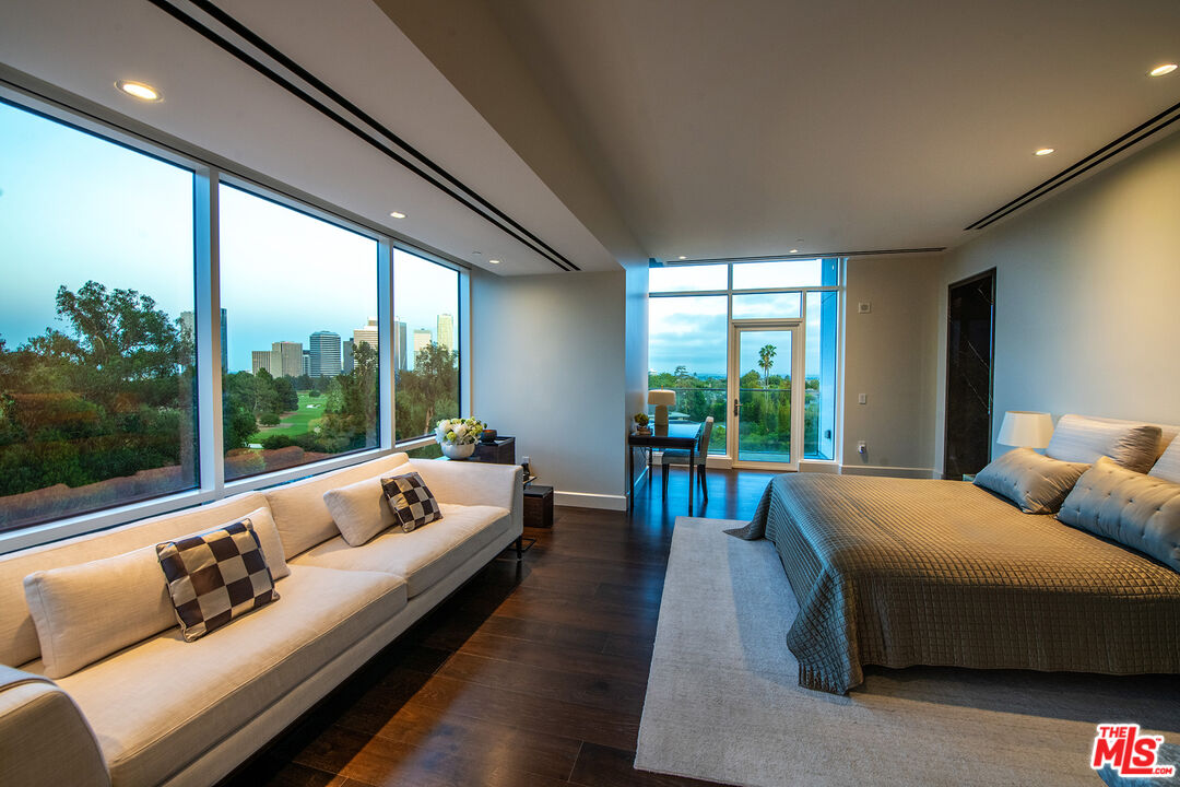 1200 Club View Dr Unit: 6S