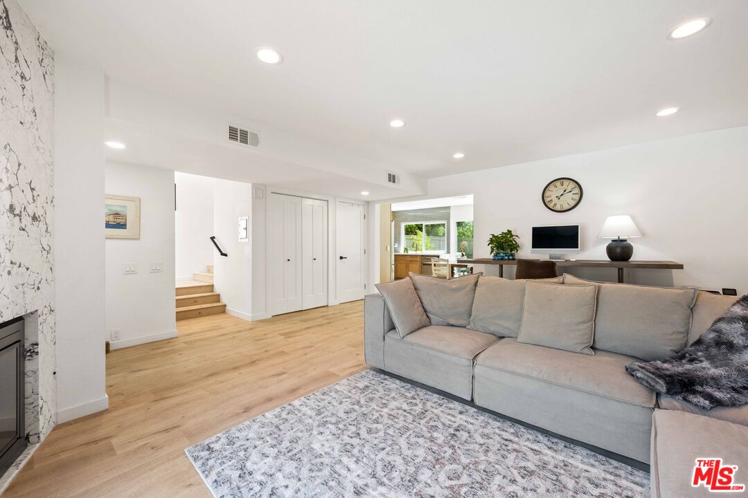 7016 Little Harbor Dr