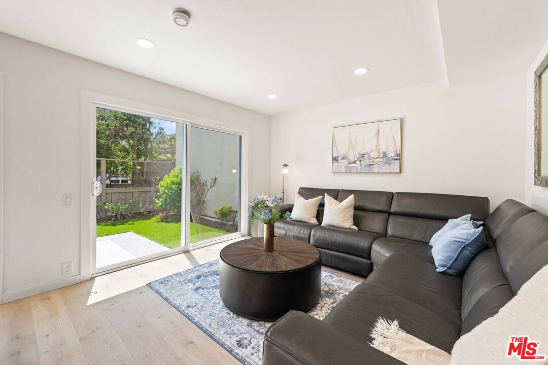 7016 Little Harbor Dr