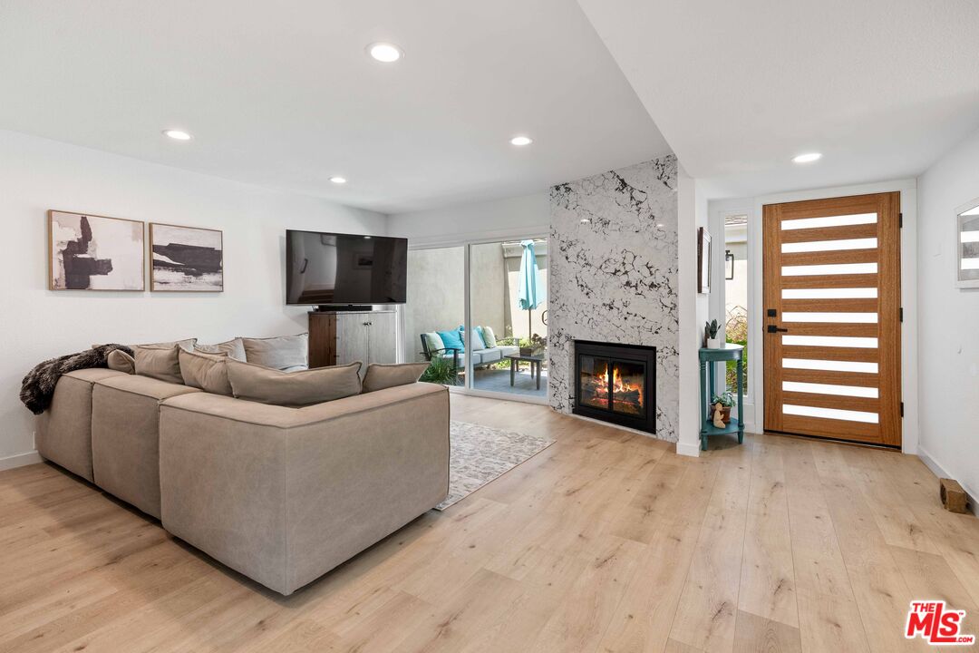 7016 Little Harbor Dr