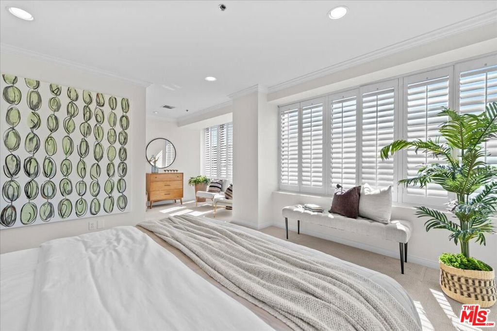 10724 Wilshire Boulevard 311