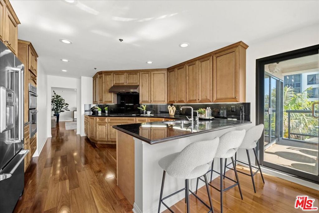 10724 Wilshire Boulevard 311