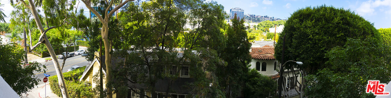 838 N DOHENY DR Unit: 404