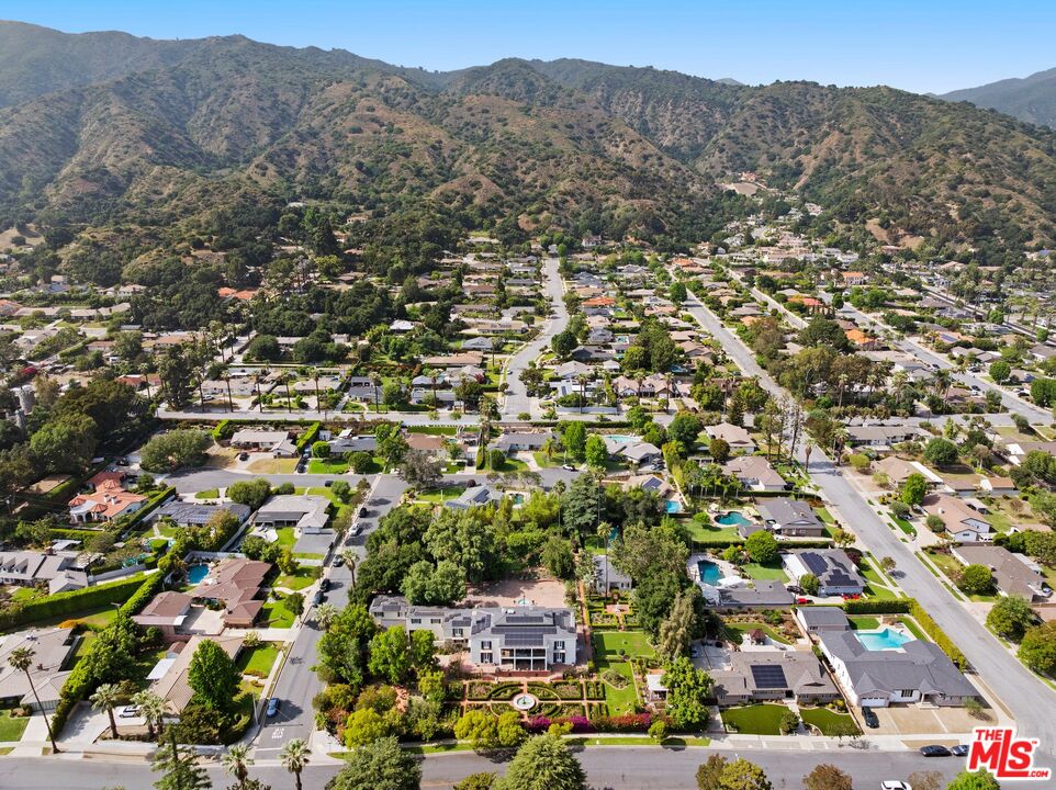 820 N Verano Dr