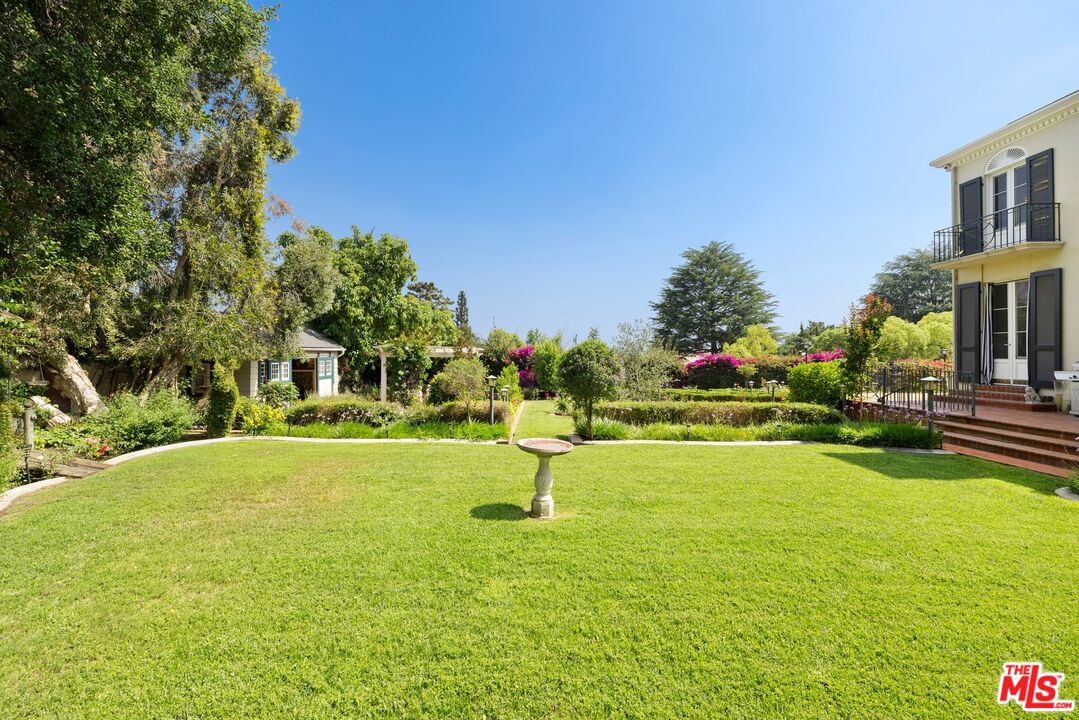 820 N Verano Dr