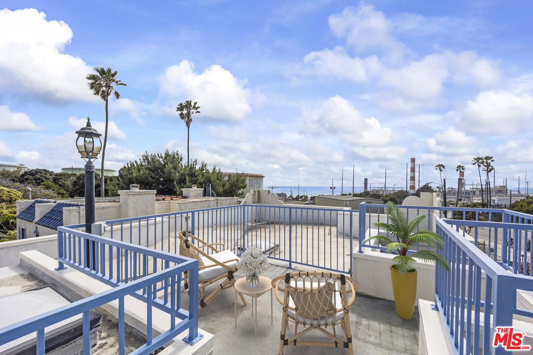 223 Loma Vista St Unit: C