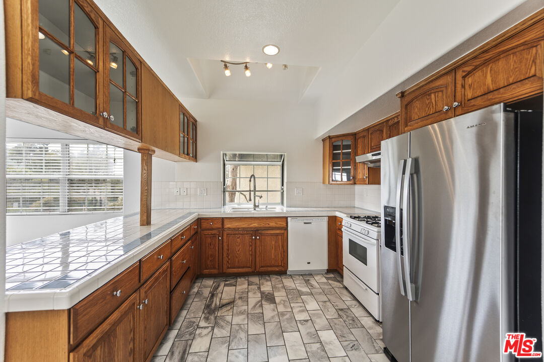 223 Loma Vista St Unit: C