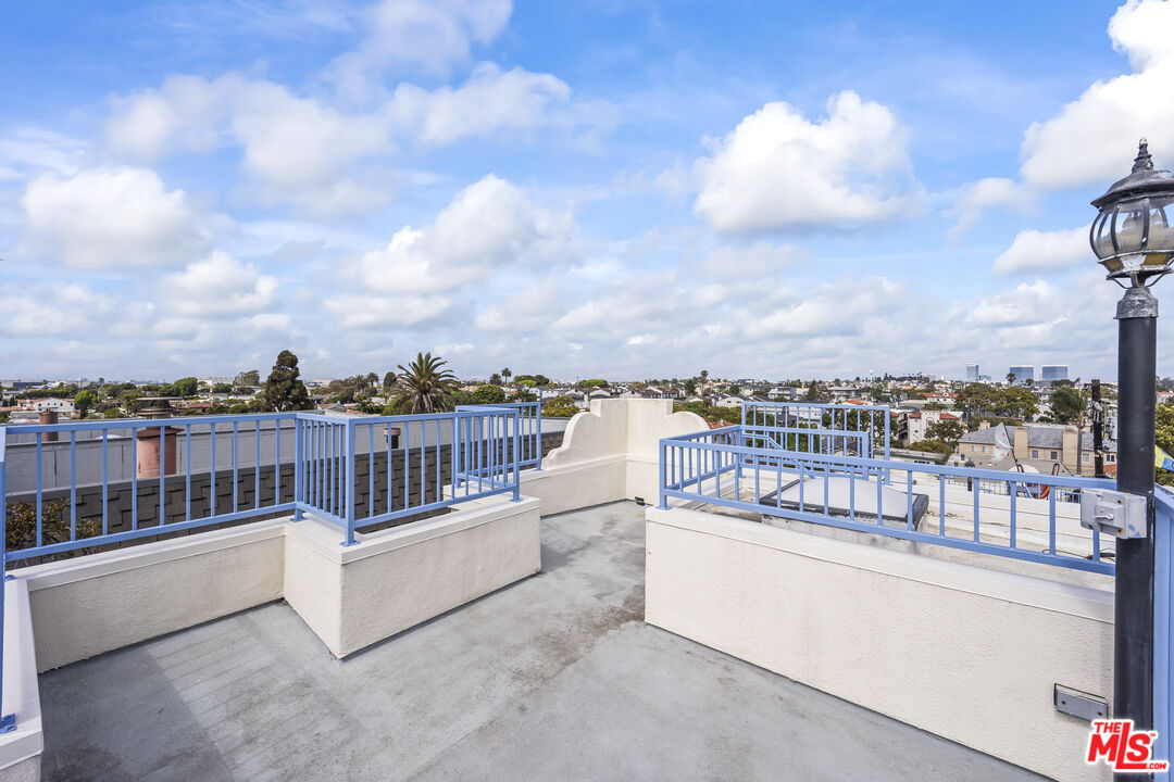223 Loma Vista St Unit: C