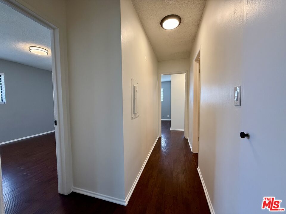 6350 Willoughby Ave Unit: #3