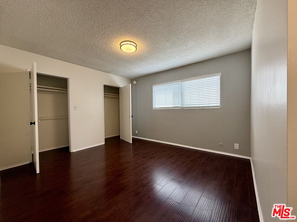 6350 Willoughby Ave Unit: #3