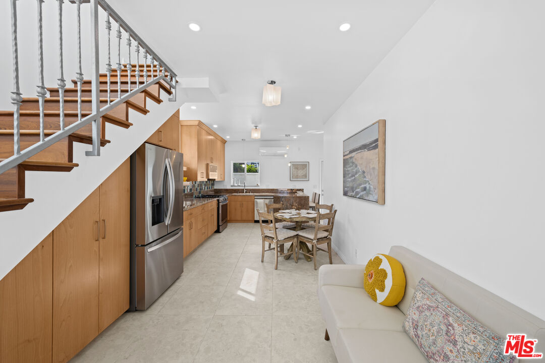 10623 W Olympic Blvd