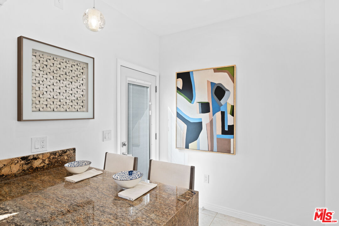 10623 W Olympic Blvd