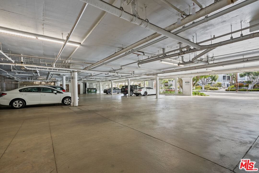 8601 Falmouth Ave Unit: 404