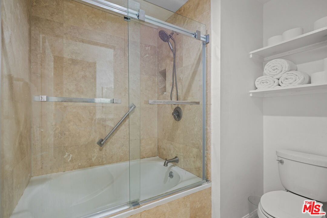 8601 Falmouth Ave Unit: 404
