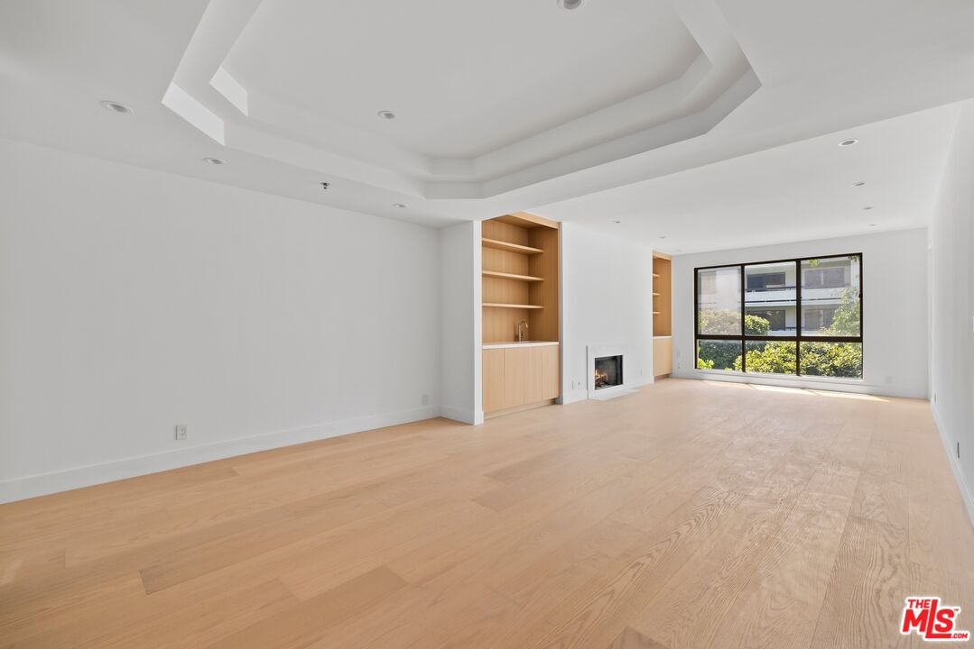 2132 Century Park Ln Unit: 213