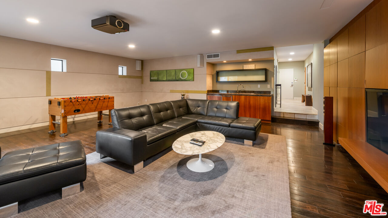 4115 Roma Ct