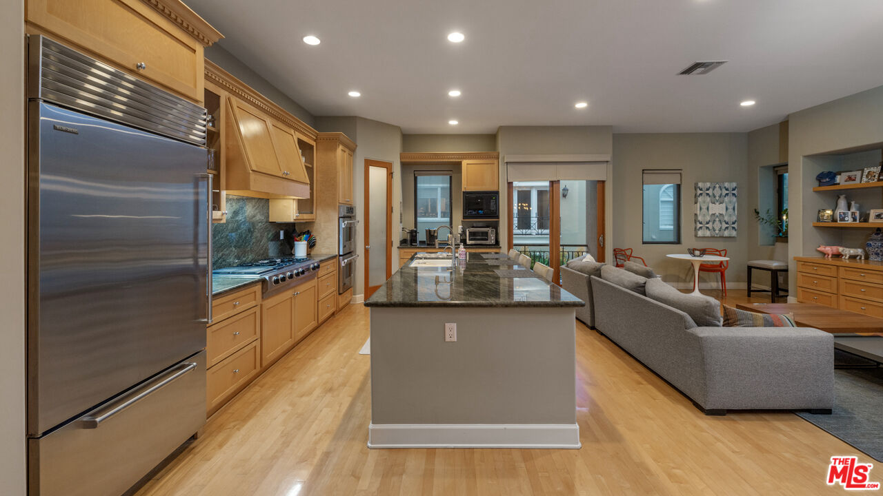 4115 Roma Ct
