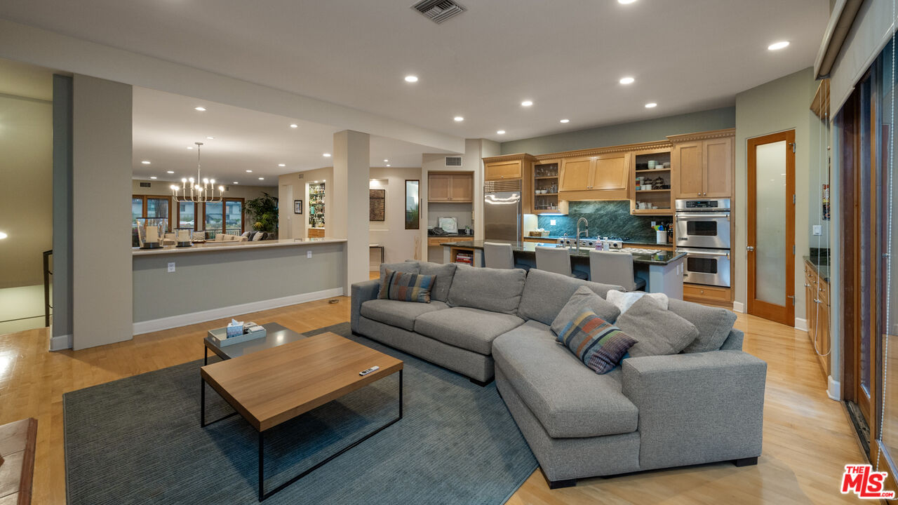 4115 Roma Ct