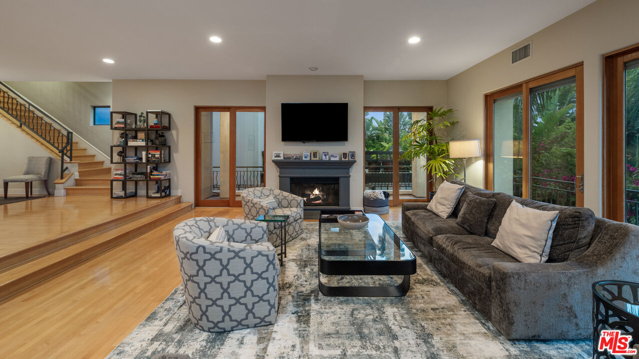 4115 Roma Ct