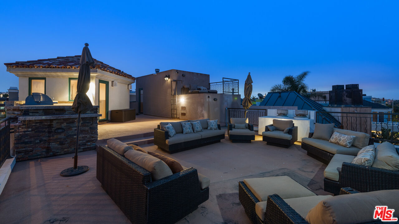 4115 Roma Ct