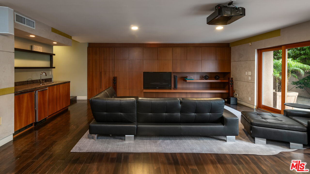 4115 Roma Ct