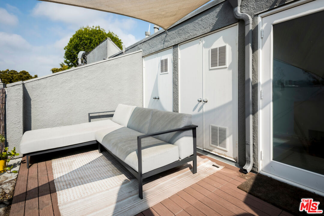 2408 34th St Unit: 5