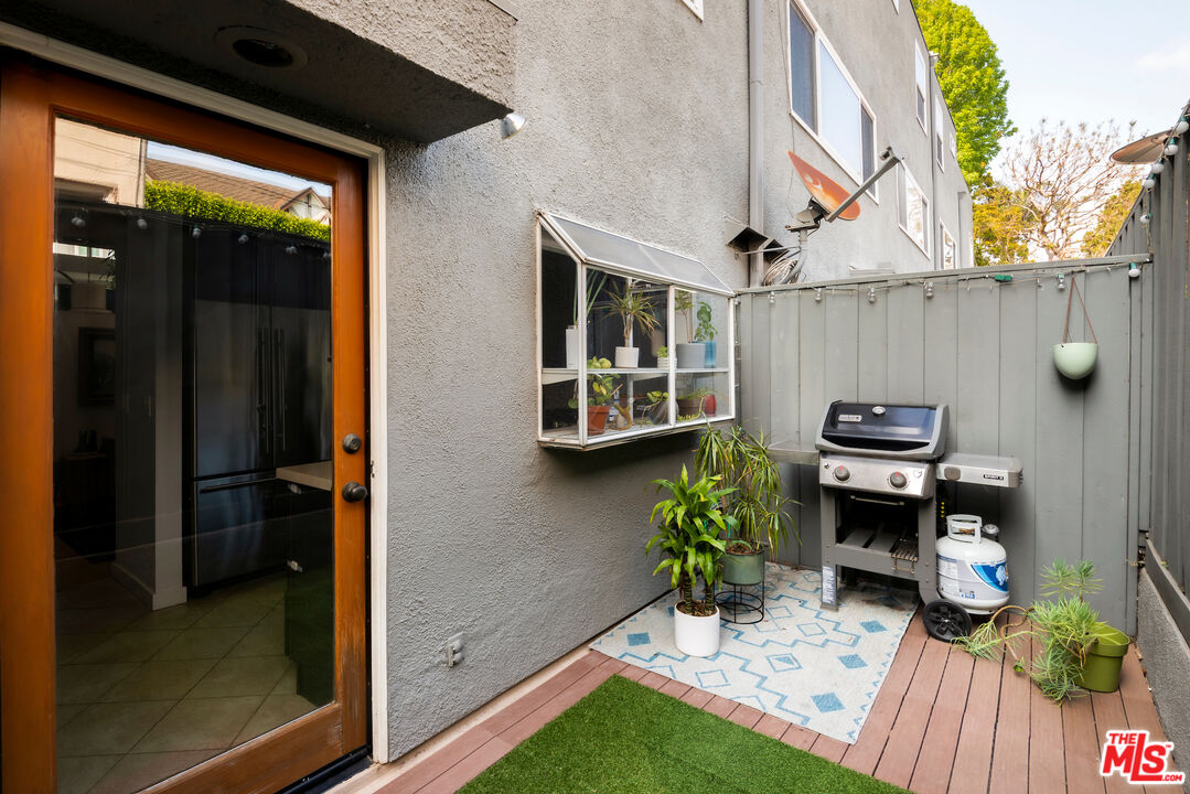 2408 34th St Unit: 5