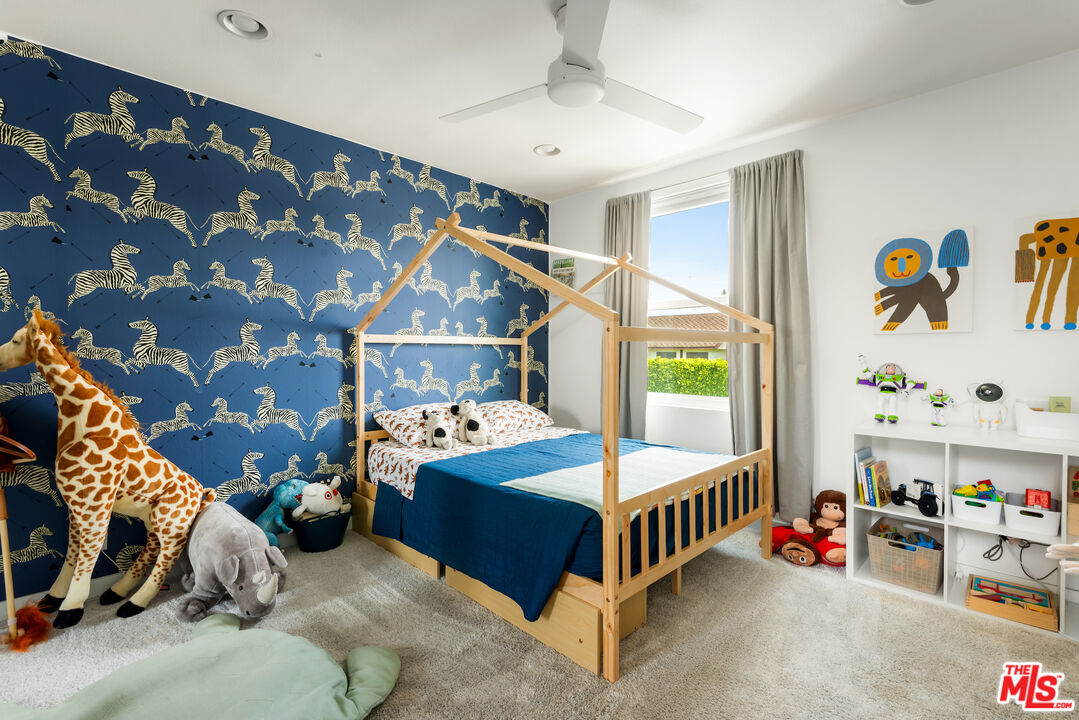 2408 34th St Unit: 5